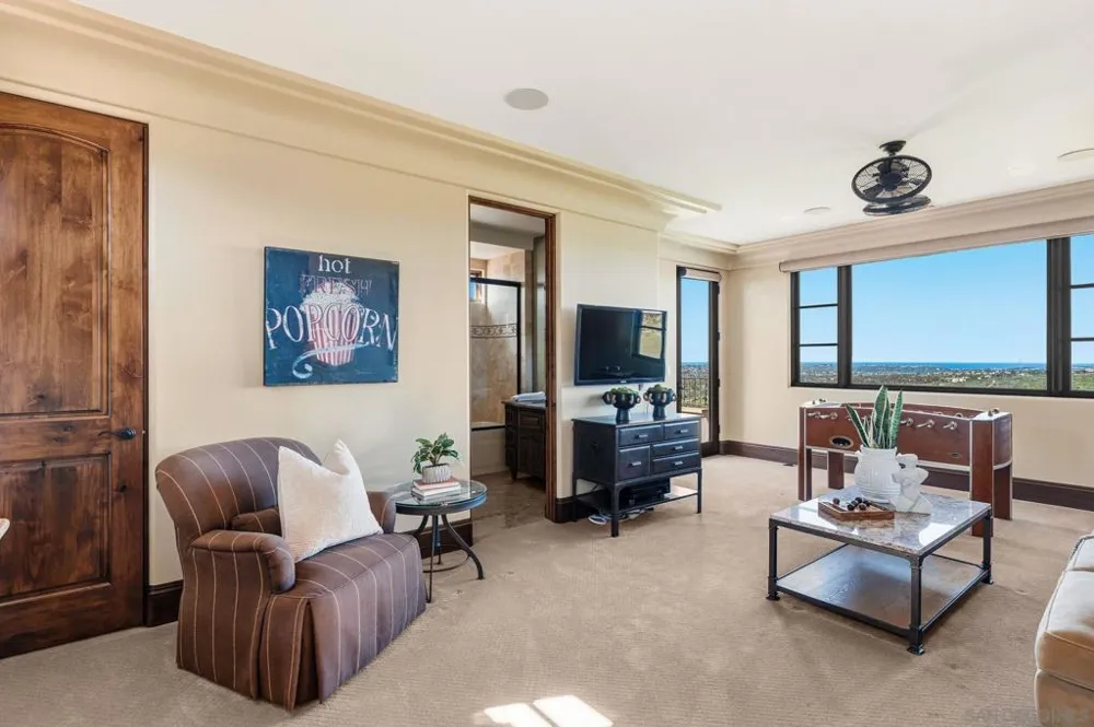 19557 Fortuna Del Este Other, CA 92029