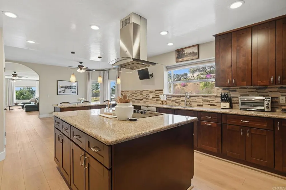 2852 Conestoga Court Alpine, CA 91901