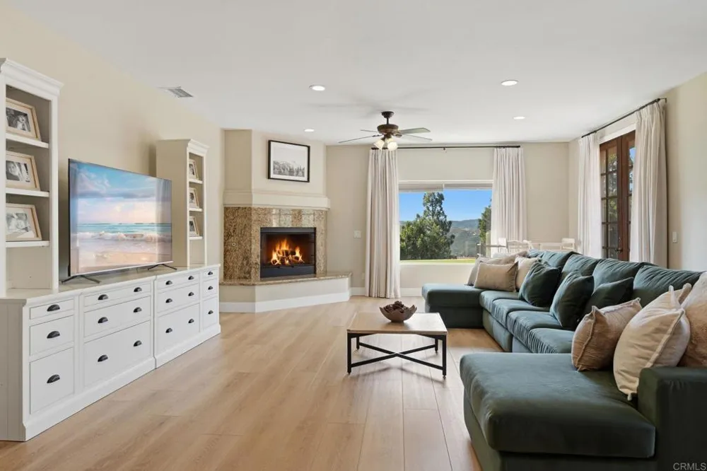 2852 Conestoga Court Alpine, CA 91901