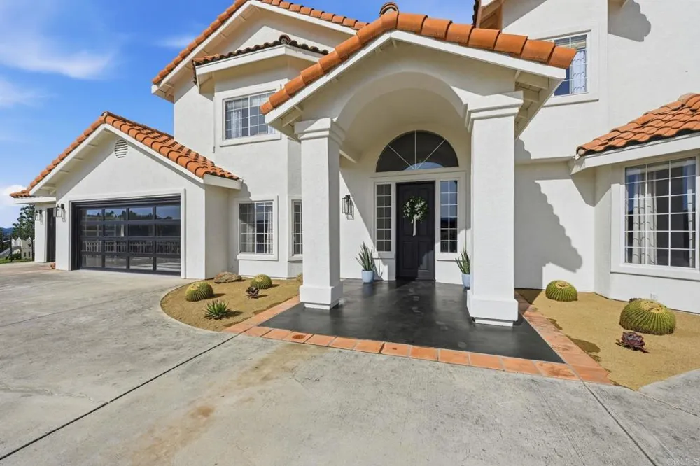 2852 Conestoga Court Alpine, CA 91901
