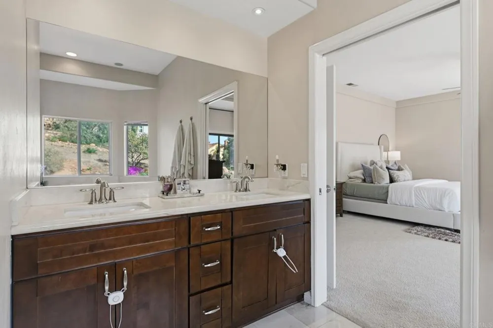 2852 Conestoga Court Alpine, CA 91901