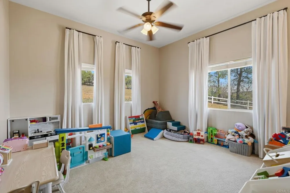 2852 Conestoga Court Alpine, CA 91901