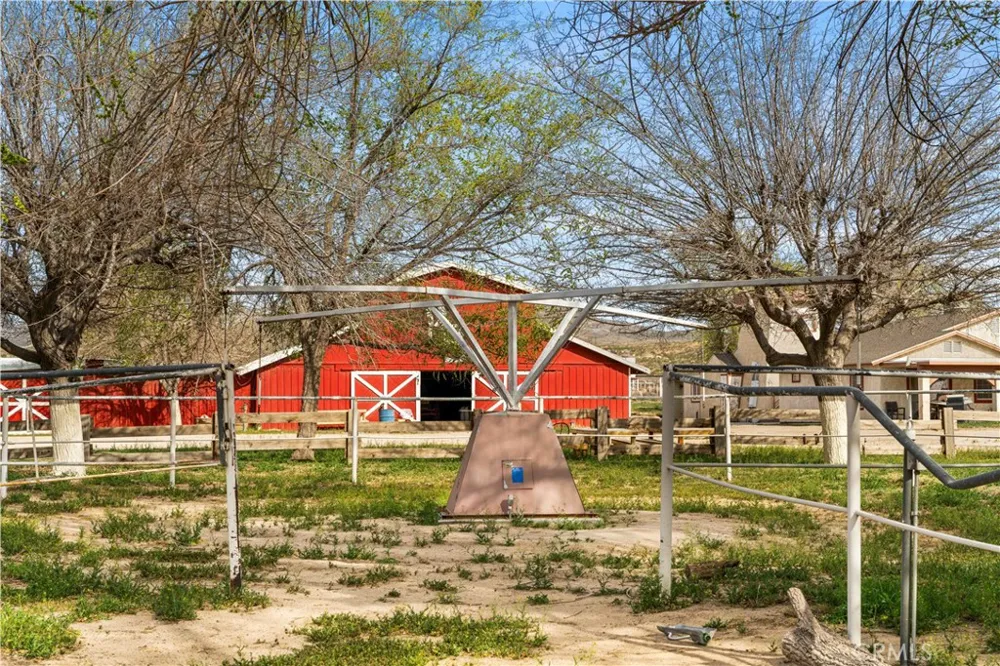 14433 Roy Rogers Ranch Oro Grande, CA 92368