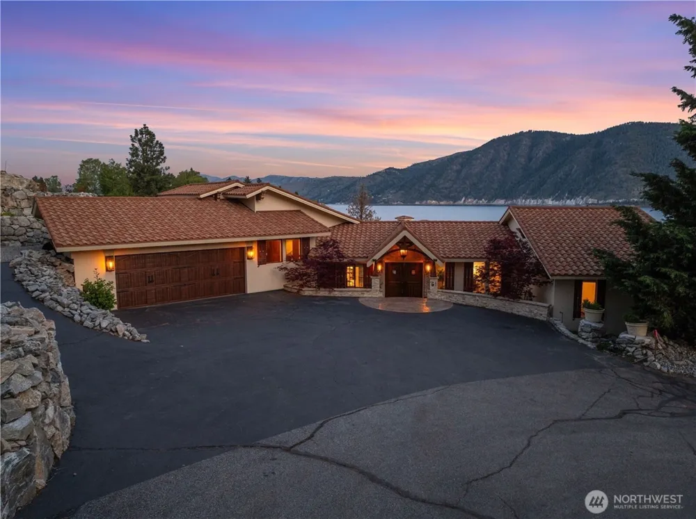 61 Washut Lane Manson, WA 98831