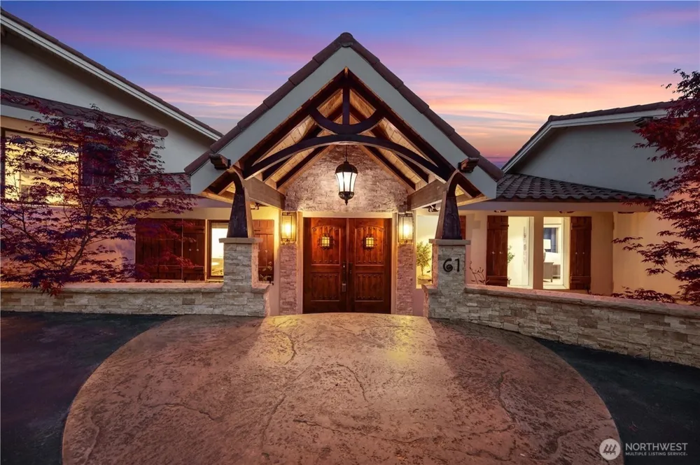 61 Washut Lane Manson, WA 98831