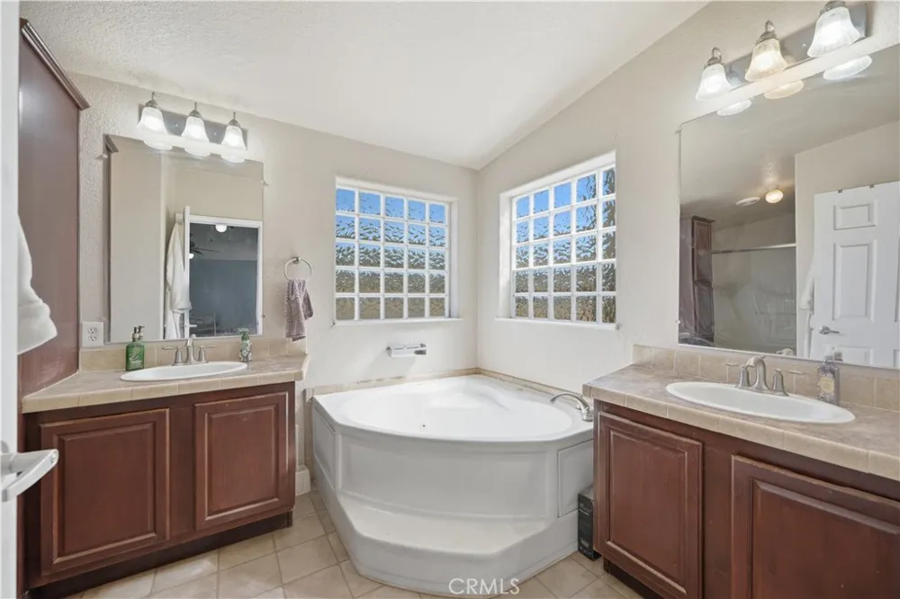 53985 Robin Aguanga, CA 92536