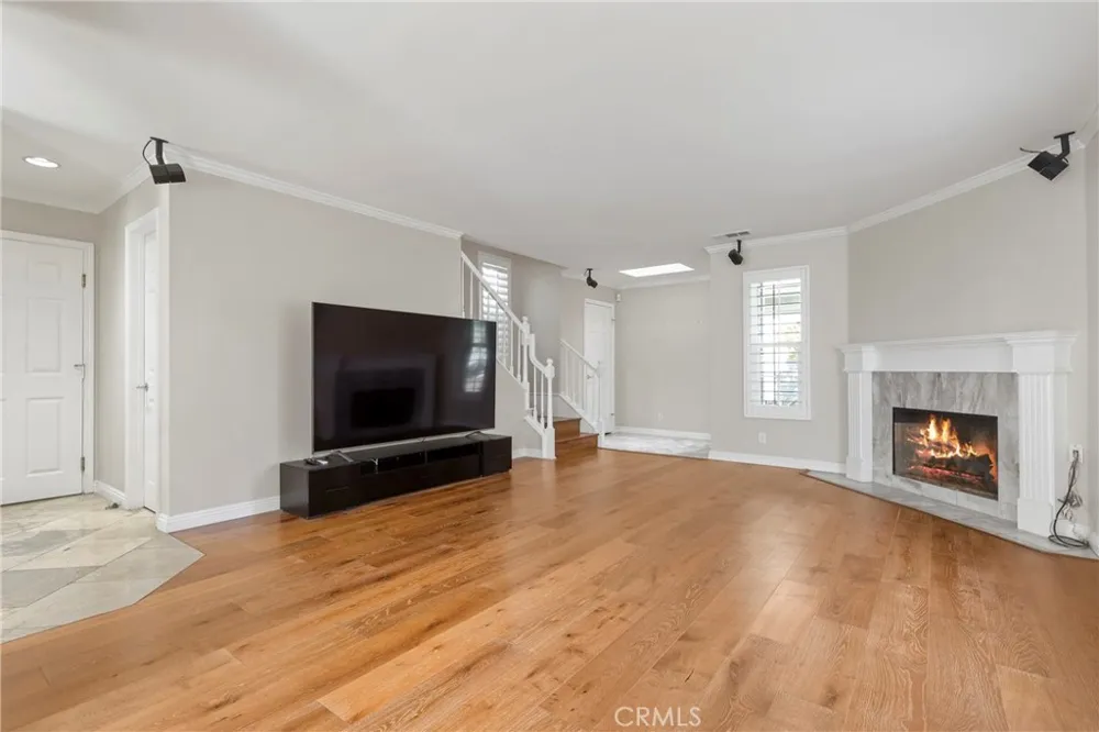3327 California Avenue Signal Hill, CA 90755