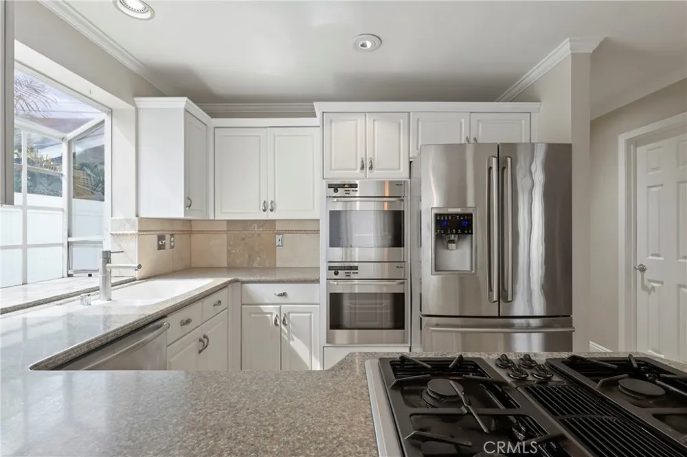 3327 California Avenue Signal Hill, CA 90755