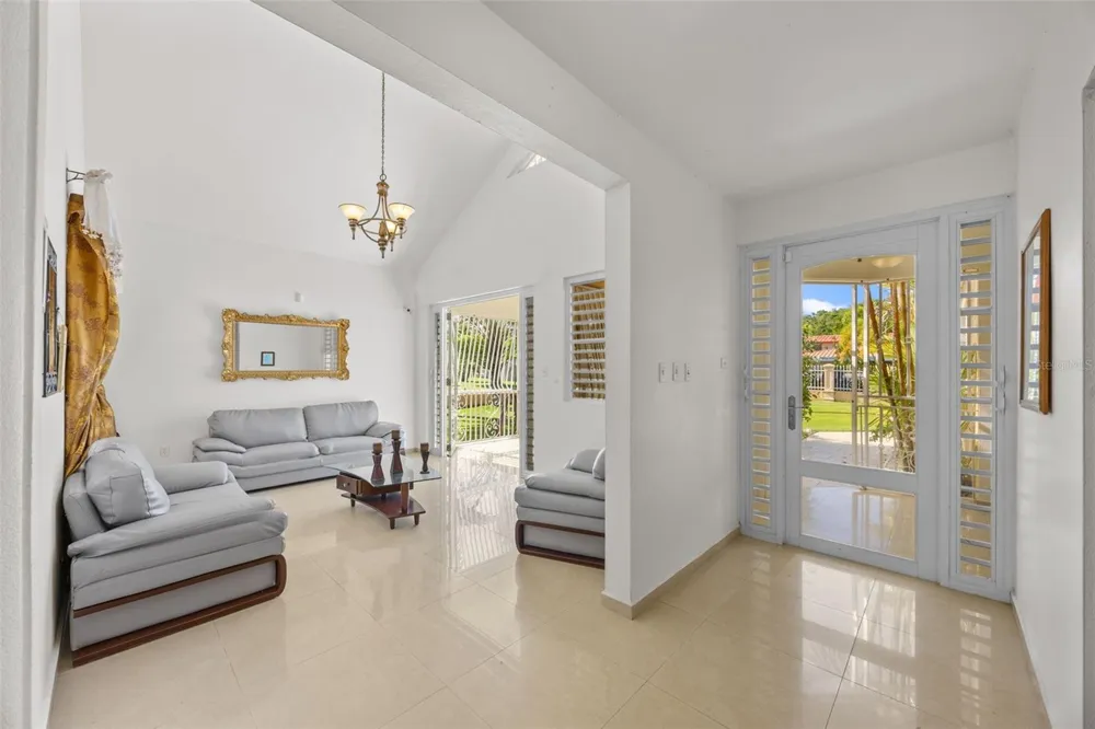 HACIENDA LAS PALMA TIERRAS NUEVAS Manati, PR 00674