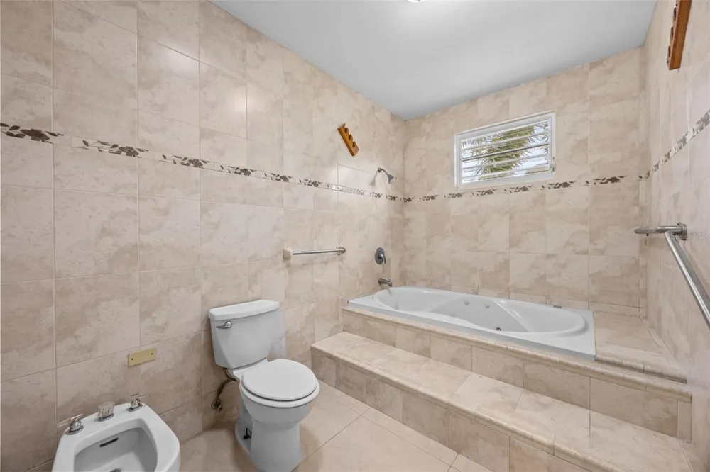 HACIENDA LAS PALMA TIERRAS NUEVAS Manati, PR 00674