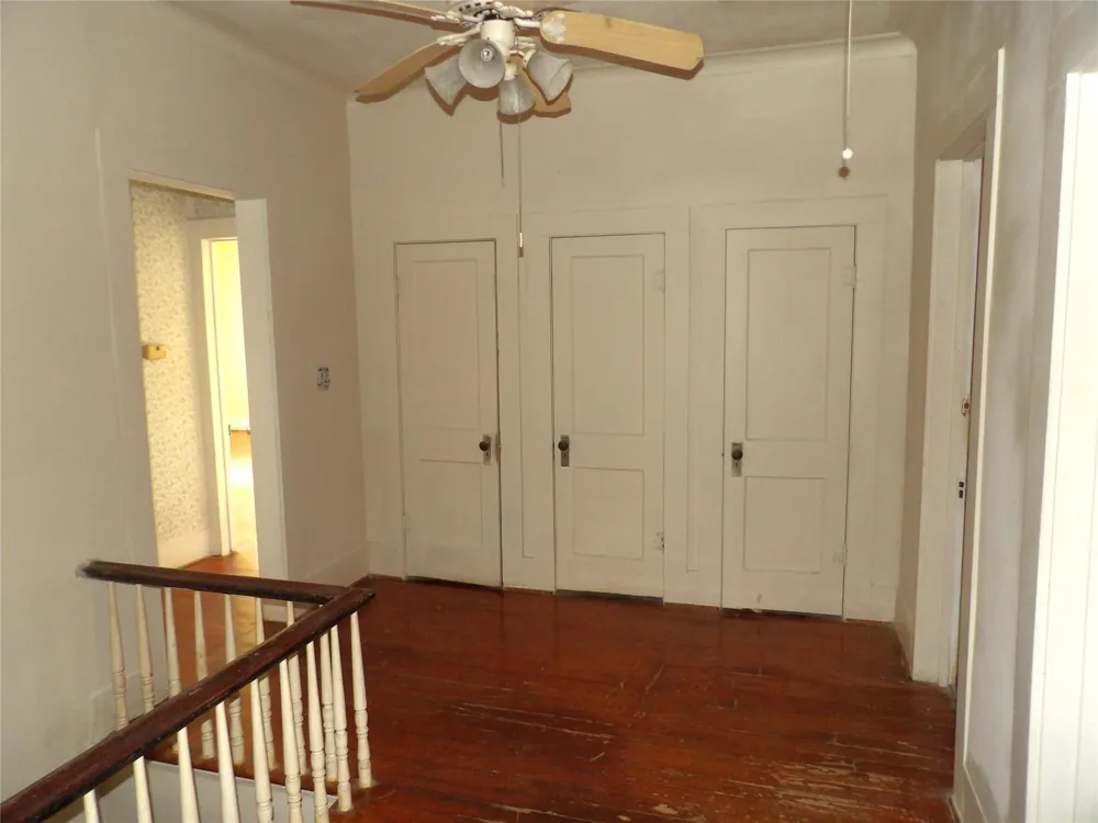 718 E Houston Avenue Crockett, TX 75835