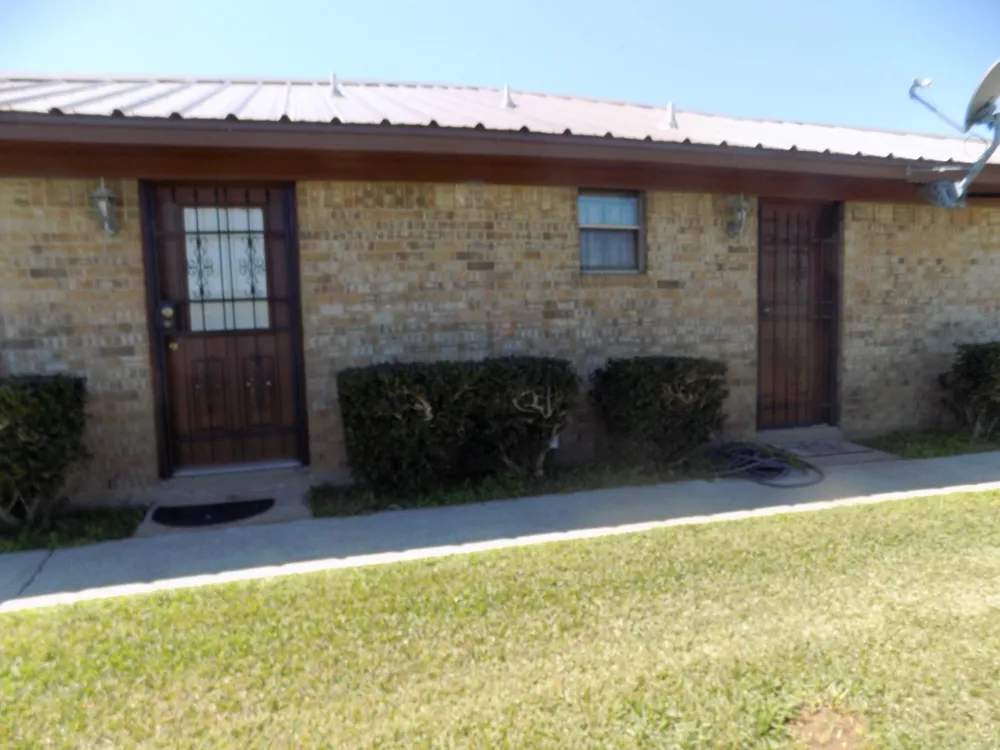 1506 Fm 2611 Cedar Lake, TX 77414