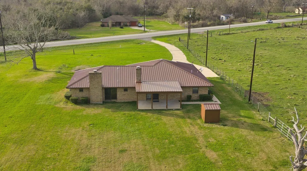 1506 Fm 2611 Cedar Lake, TX 77414