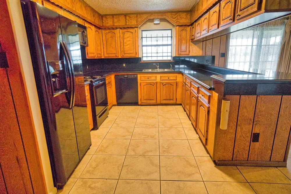 1506 Fm 2611 Cedar Lake, TX 77414