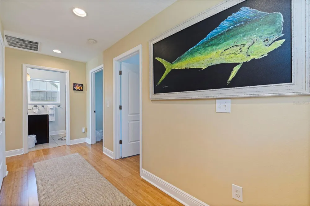 5429 ESSEX AVENUE S Gulfport, FL 33707
