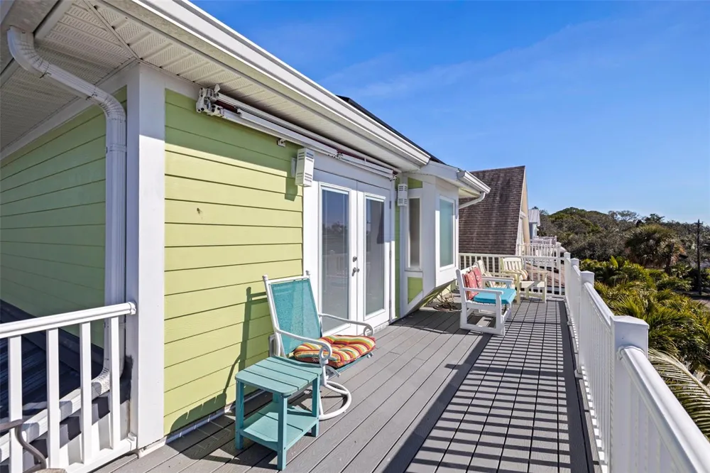 5429 ESSEX AVENUE S Gulfport, FL 33707
