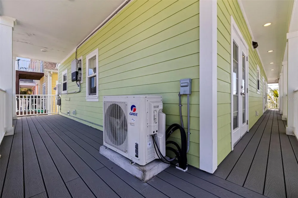 5429 ESSEX AVENUE S Gulfport, FL 33707