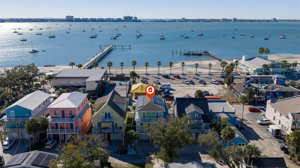 5429 ESSEX AVENUE S Gulfport, FL 33707