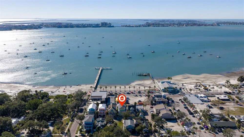 5429 ESSEX AVENUE S Gulfport, FL 33707