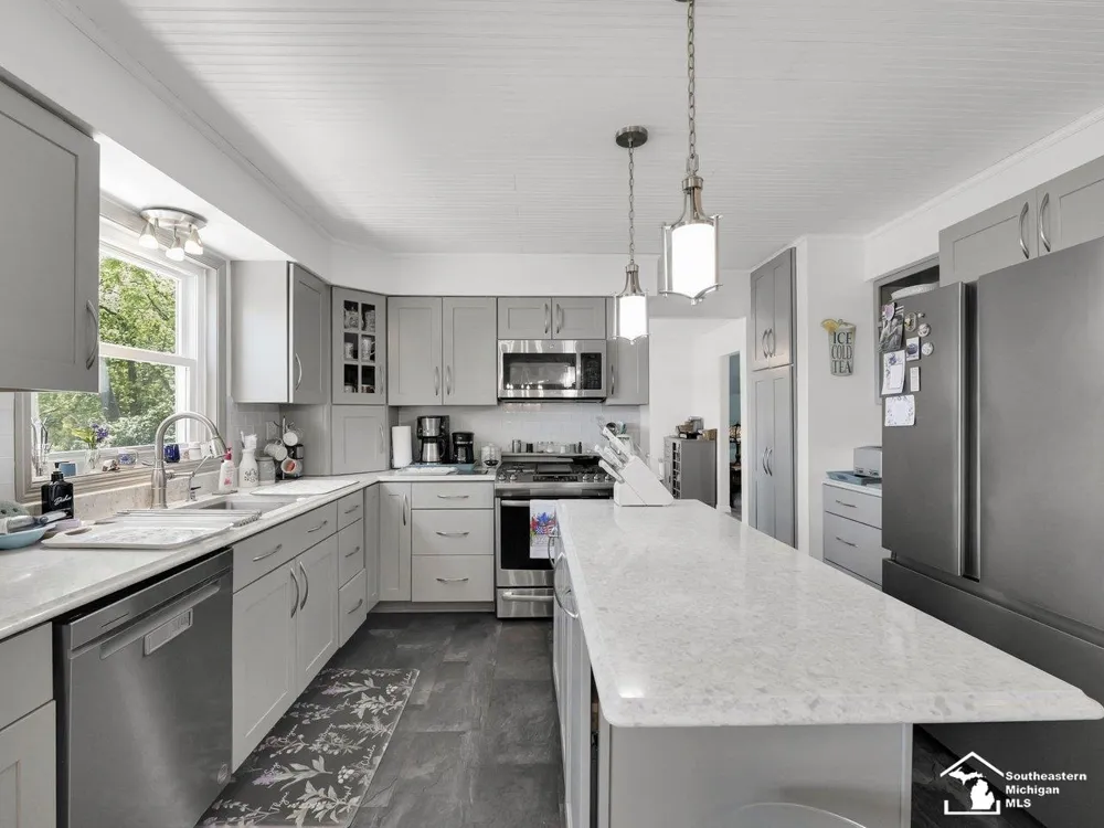 11963 Egan Highway Cambridge Township, MI 49230