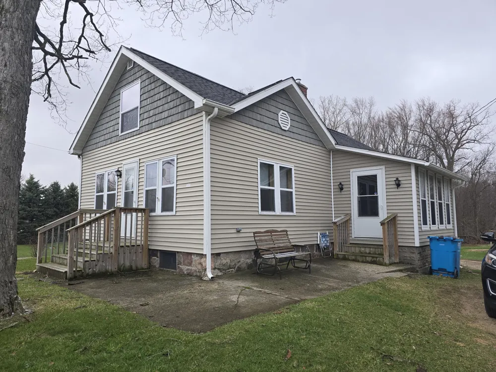804 E State Street Colon Village, MI 49040