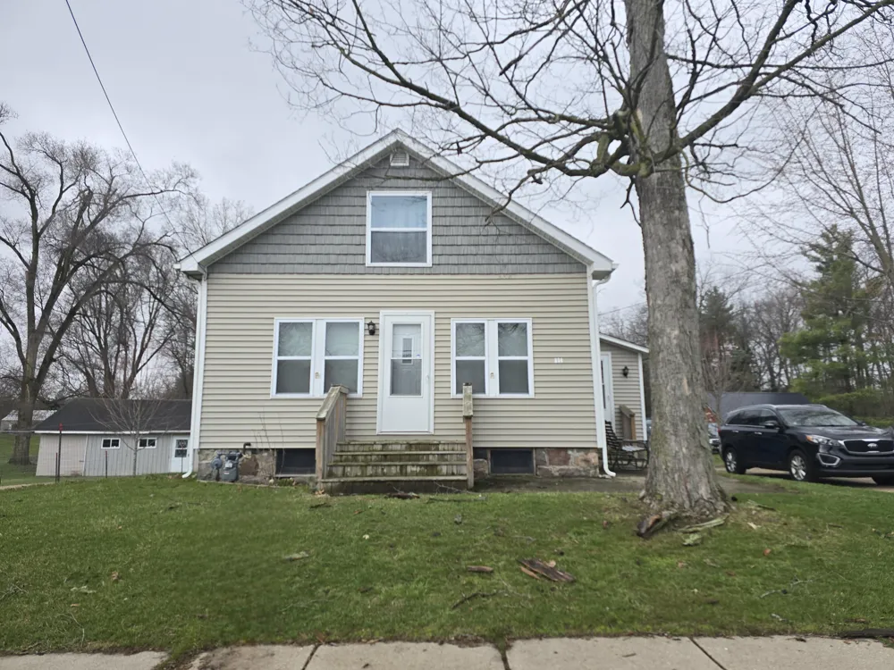 804 E State Street Colon Village, MI 49040
