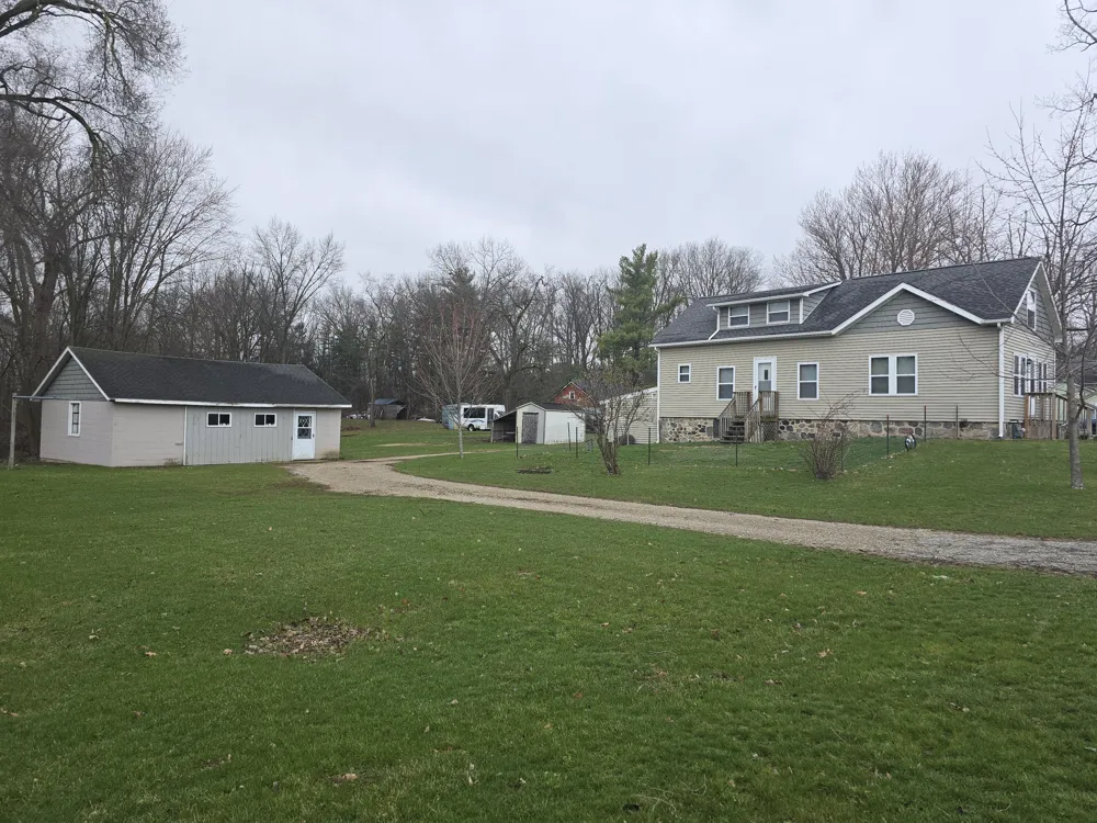 804 E State Street Colon Village, MI 49040