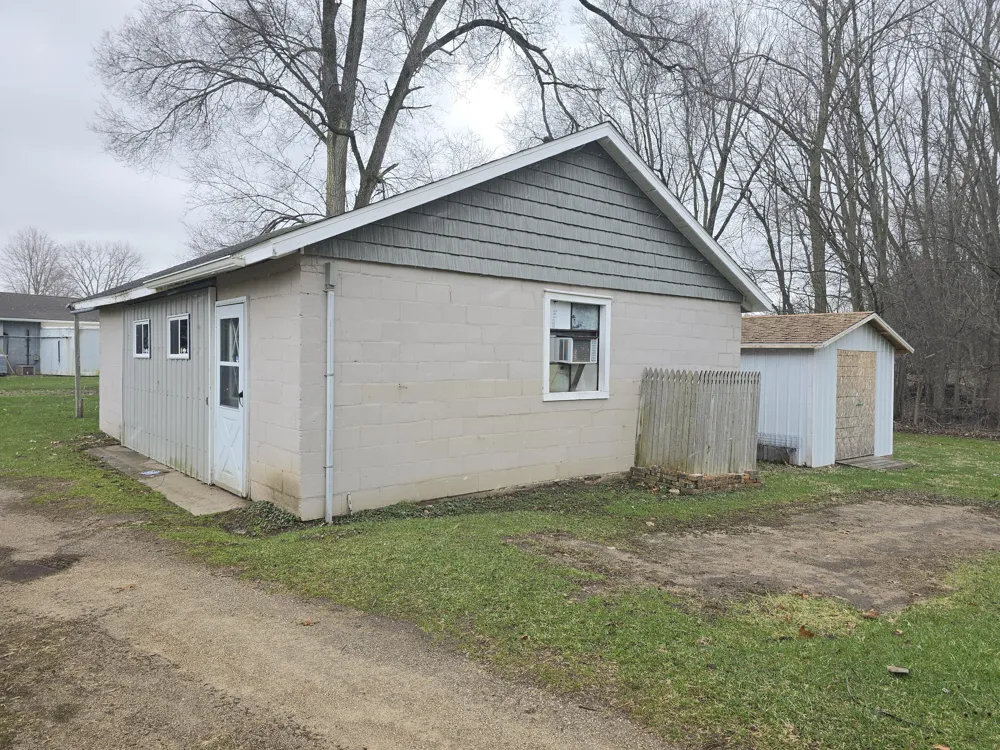 804 E State Street Colon Village, MI 49040