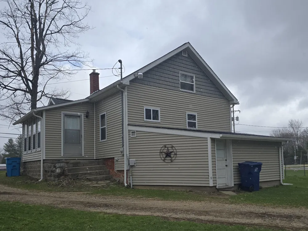 804 E State Street Colon Village, MI 49040