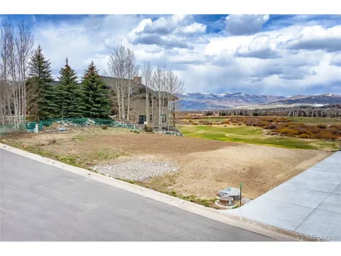 844 Saddle Ridge Circle