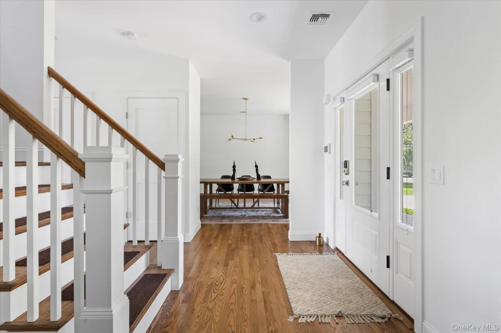660 Sutton Place Greenport, NY 11944