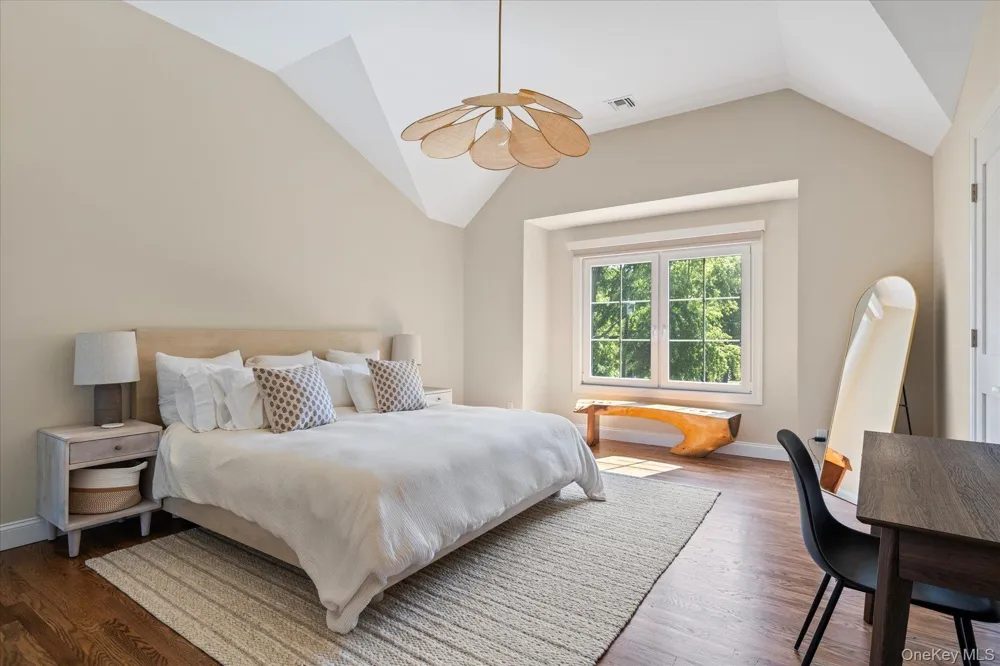 660 Sutton Place Greenport, NY 11944