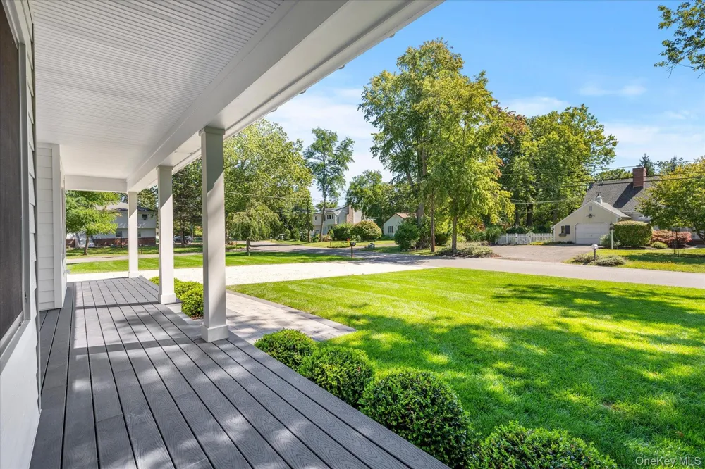 660 Sutton Place Greenport, NY 11944