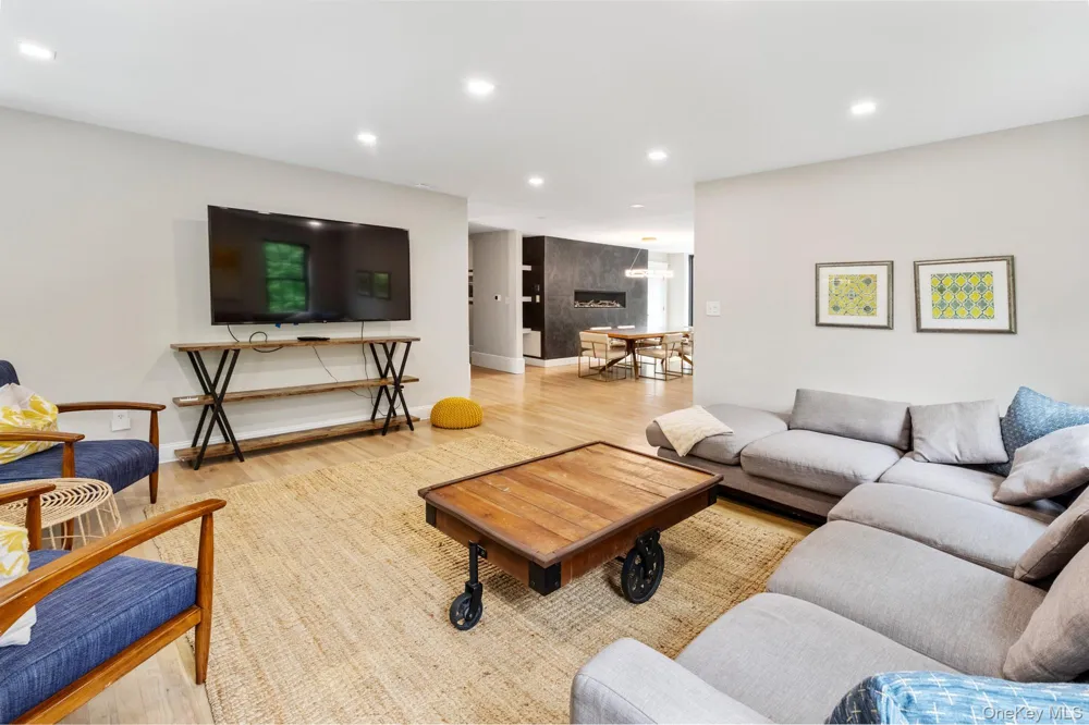191 Shinnecock Hills Road Southampton, NY 11968