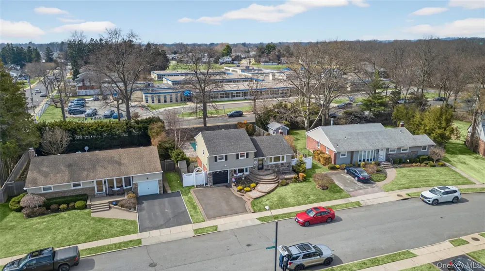 57 Richfield Street Plainview, NY 11803