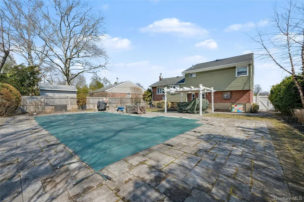 57 Richfield Street Plainview, NY 11803