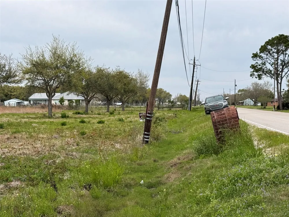 County Road 46 Danbury, TX 77534