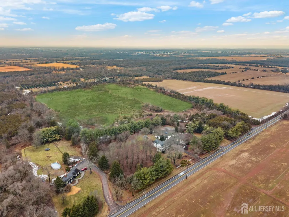 583 S Middlebush Road S Franklin, NJ 08873