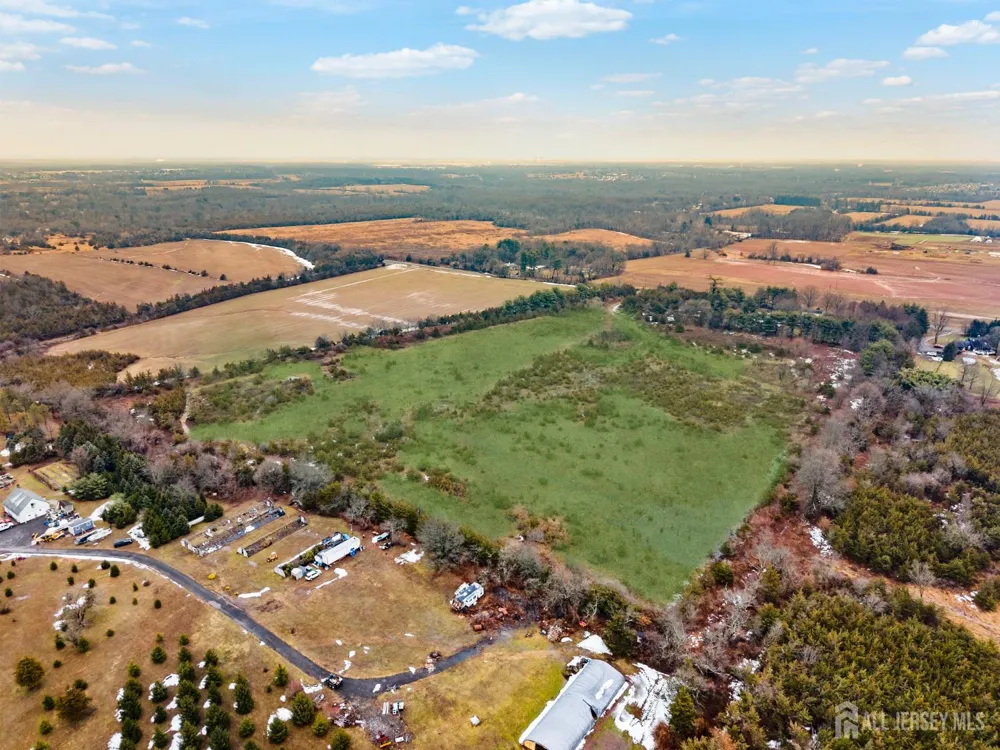 583 S Middlebush Road S Franklin, NJ 08873