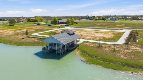 108 Lakeside Cove