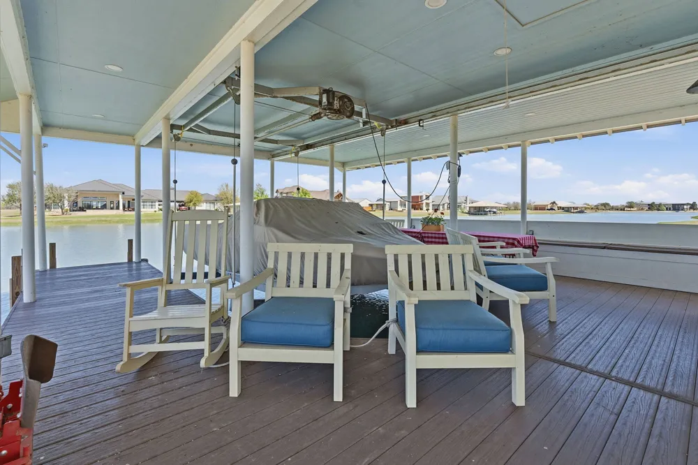 108 Lakeside Cove Martindale, TX 78655