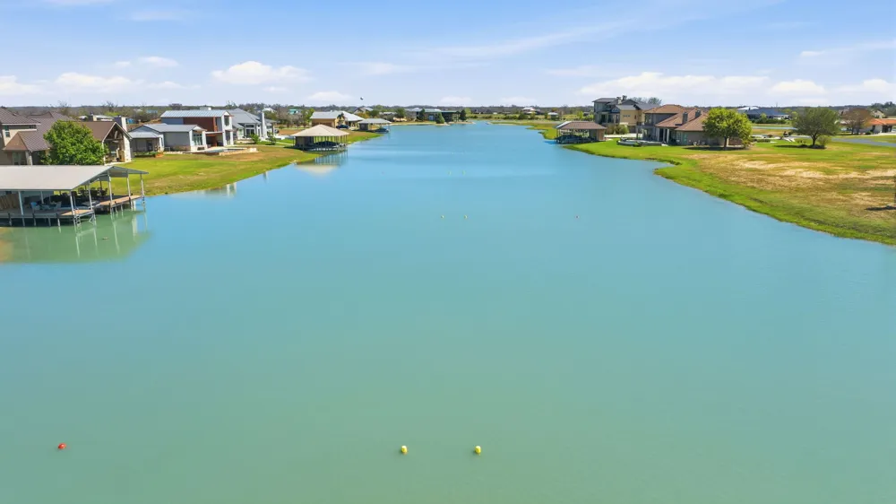 108 Lakeside Cove Martindale, TX 78655