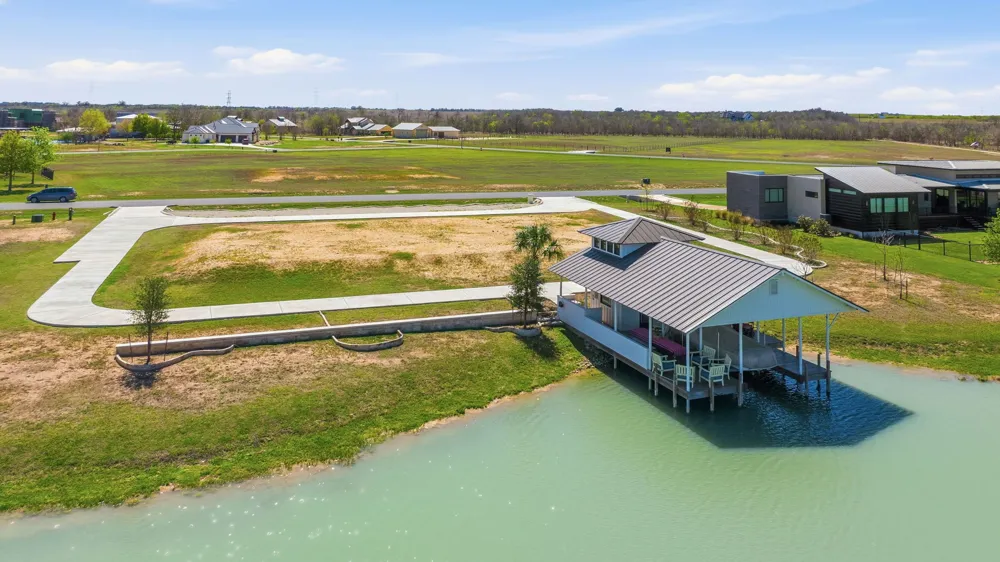 108 Lakeside Cove Martindale, TX 78655