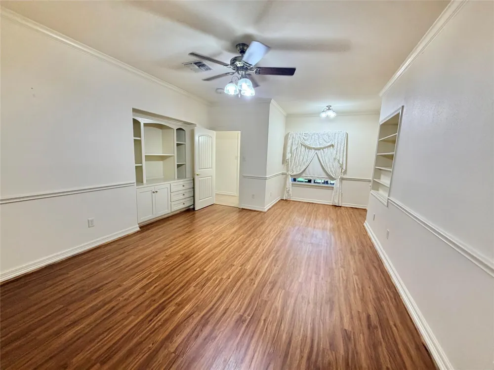 423 Jane Street East Bernard, TX 77435