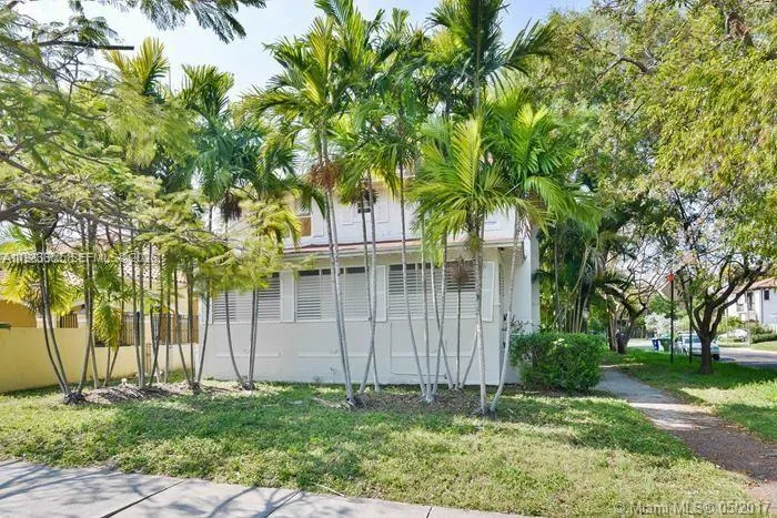 2000 S Miami Ave Miami, FL 33129