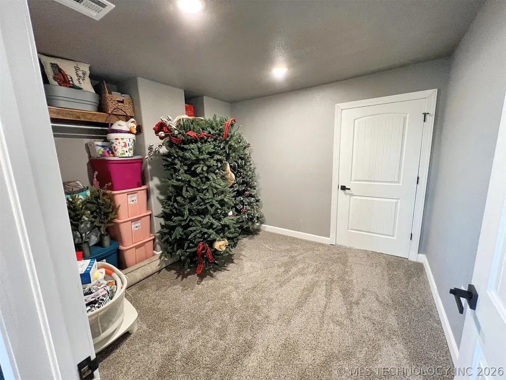 11457 510 ROAD Tahlequah, OK 74464