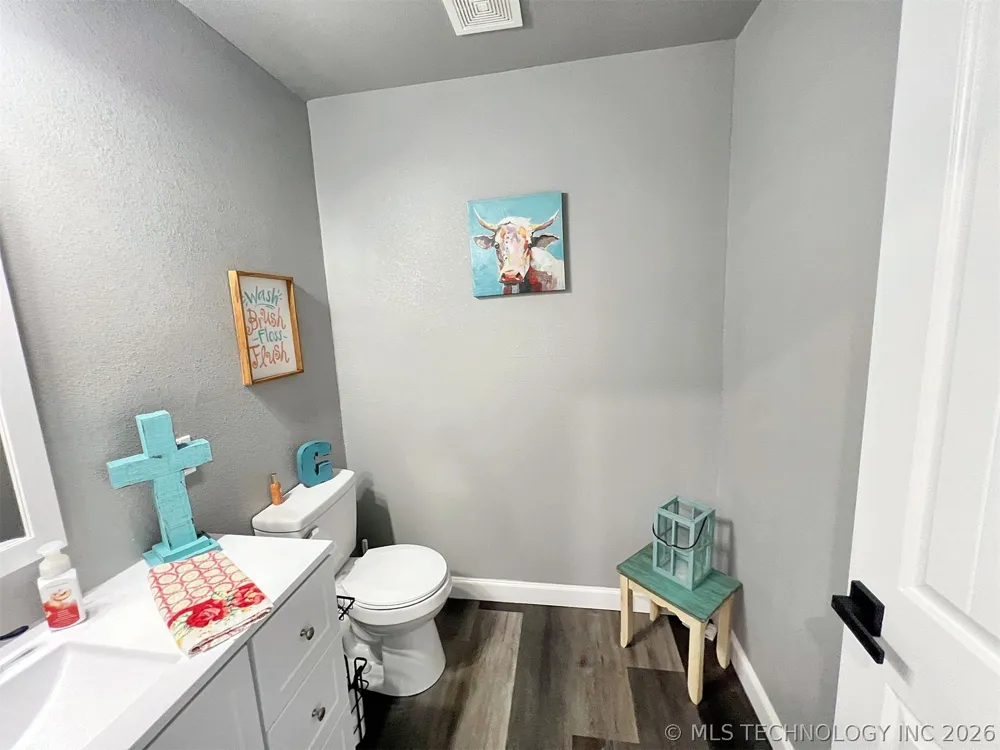 11457 510 ROAD Tahlequah, OK 74464