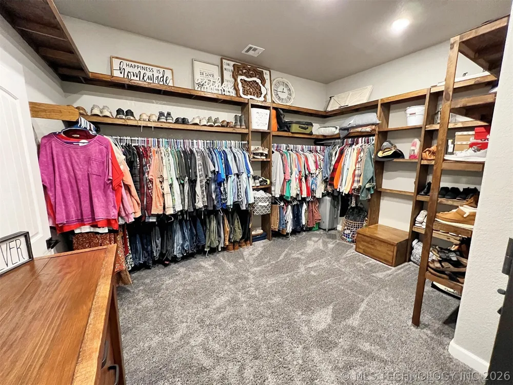 11457 510 ROAD Tahlequah, OK 74464