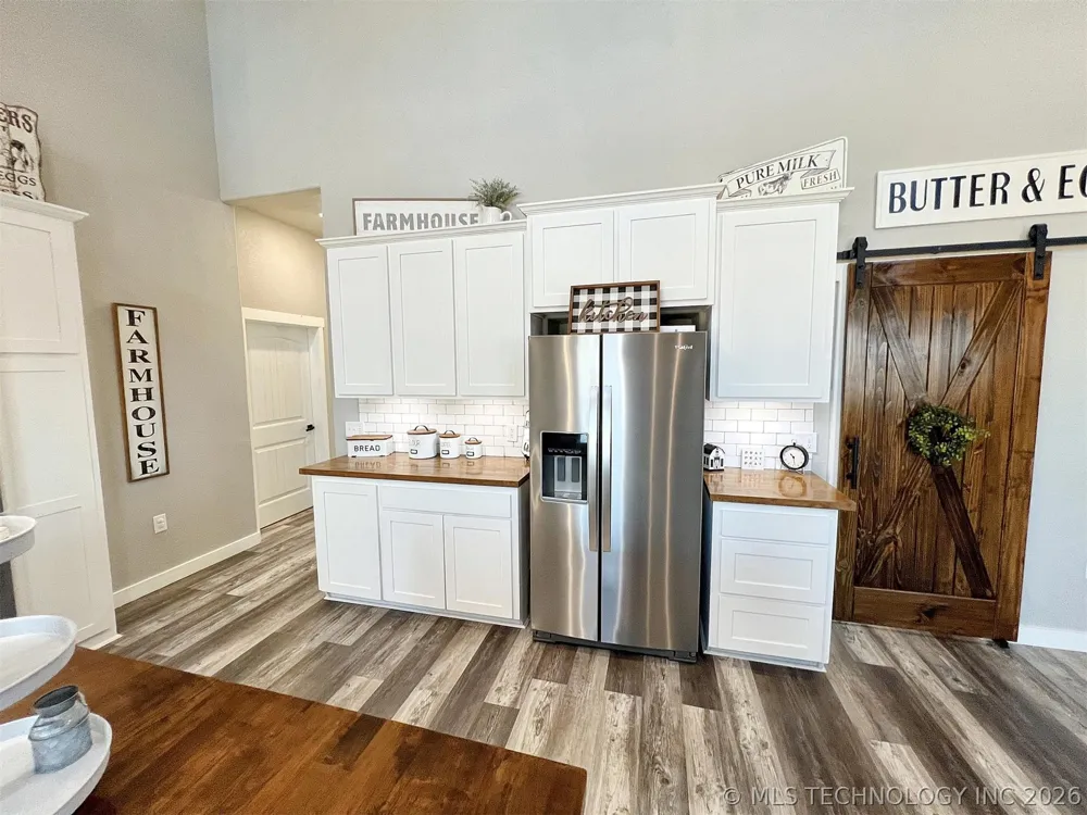 11457 510 ROAD Tahlequah, OK 74464