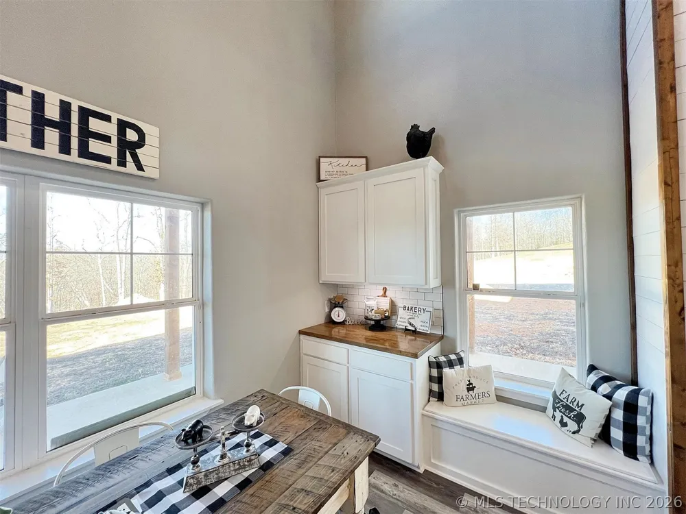 11457 510 ROAD Tahlequah, OK 74464